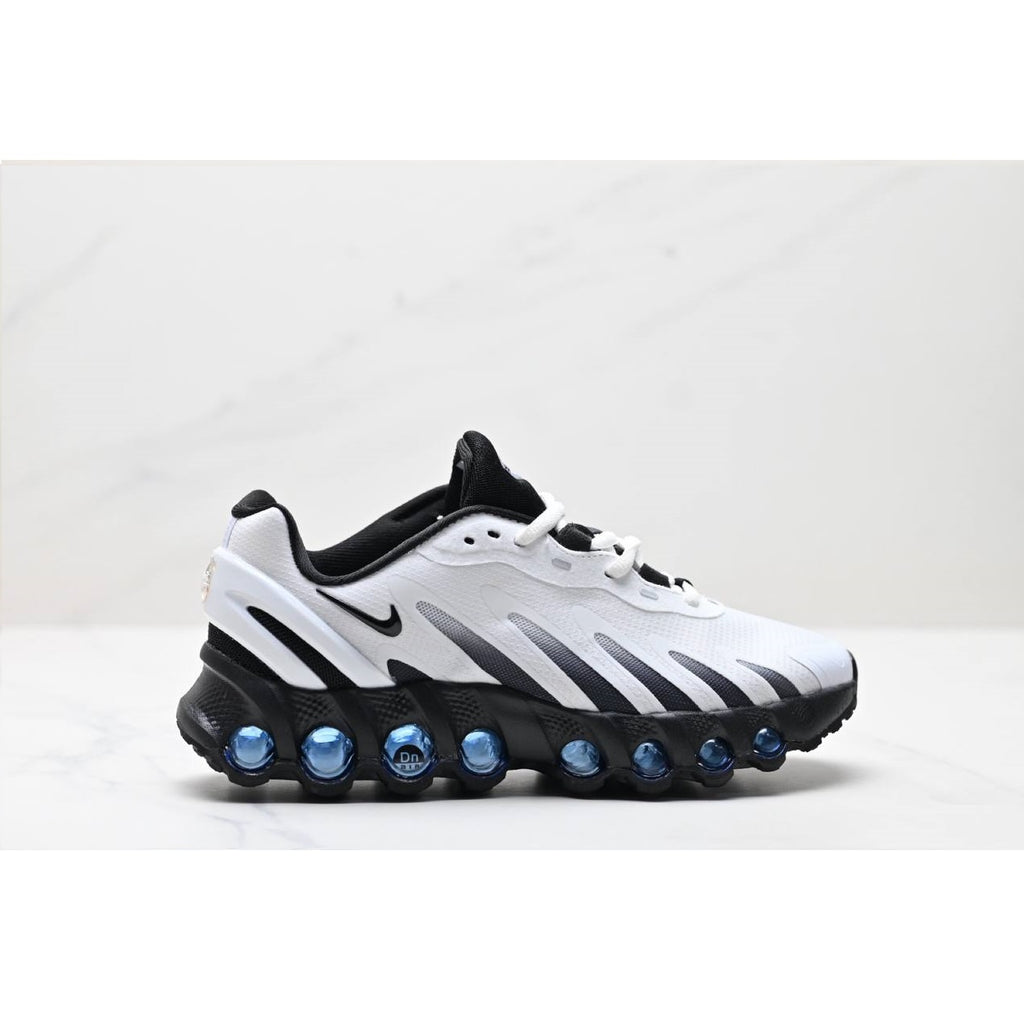 Обувки Air Max DN8 White Black B