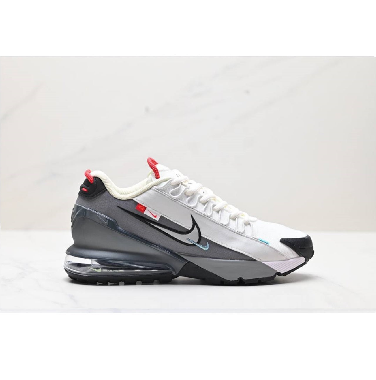 Обувки Air Max Pulse Roam Summit White Metallic Silver