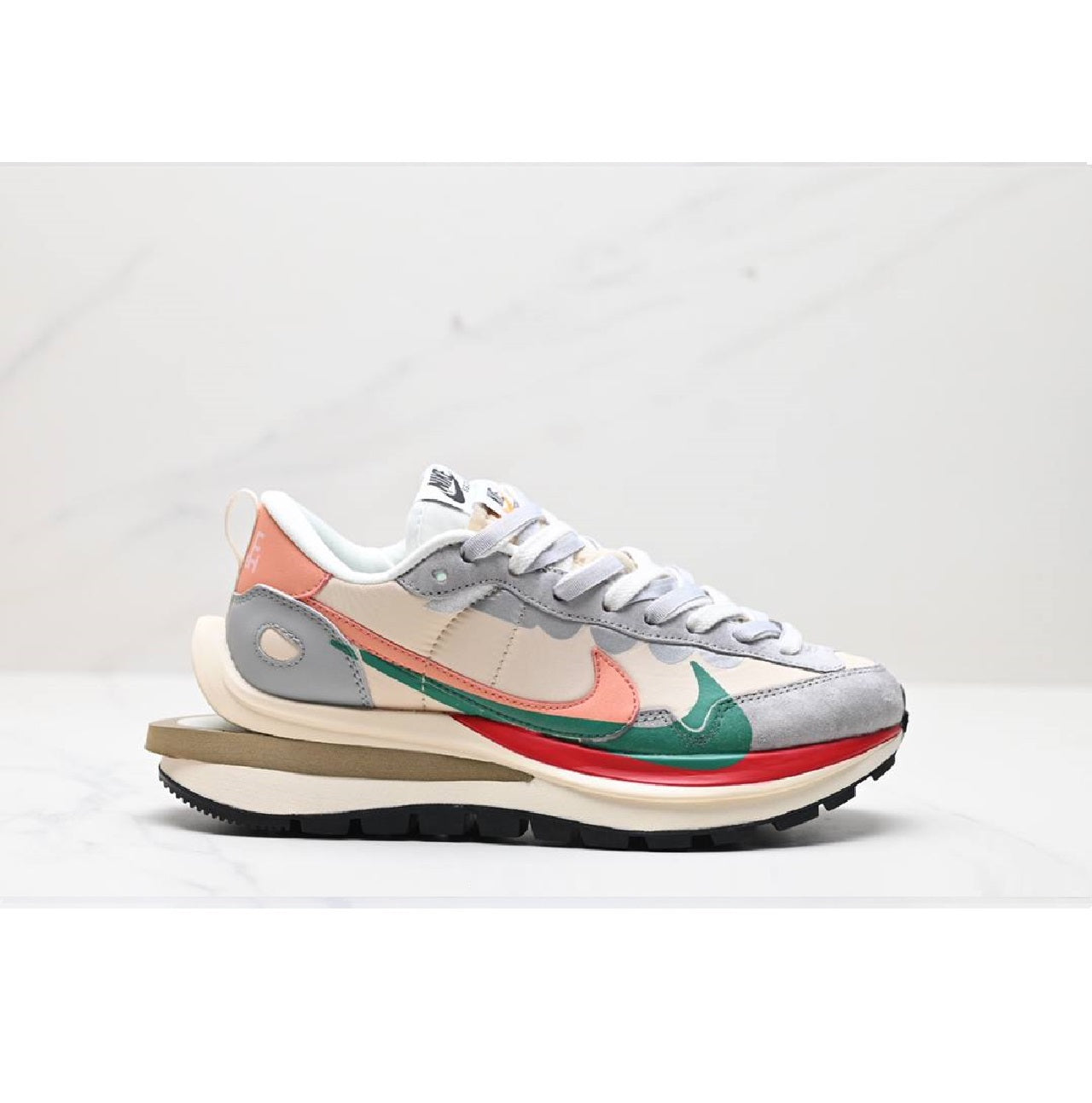 Обувки Sacai VaporWaffle 3.0 Beige Grey Red