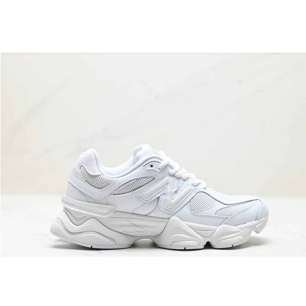 Обувки NB 9060 Triple White