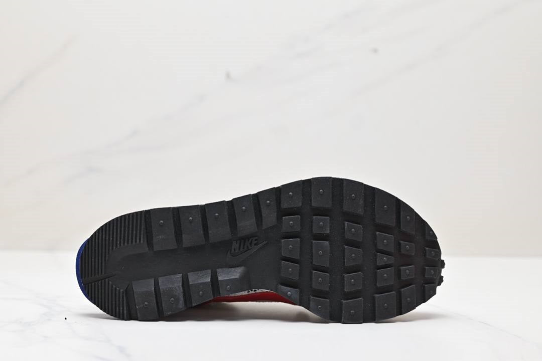 Обувки Sacai VaporWaffle Sport Fuchsia Game Royal