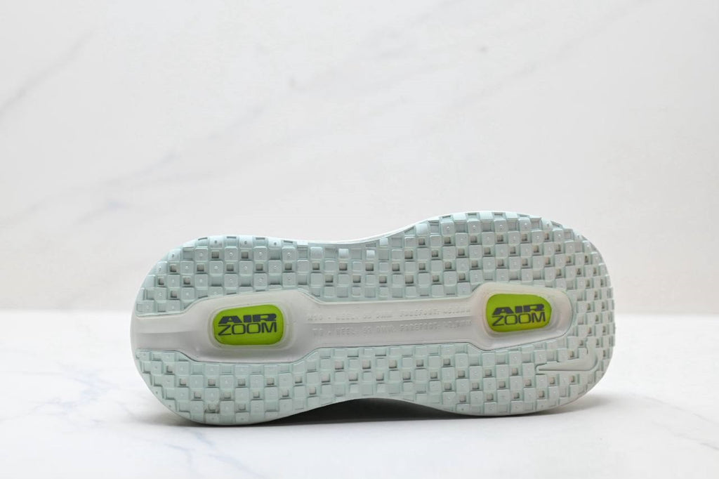 Обувки Vomero Premium Barely Volt