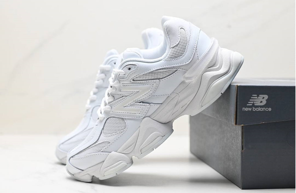 Обувки NB 9060 Triple White