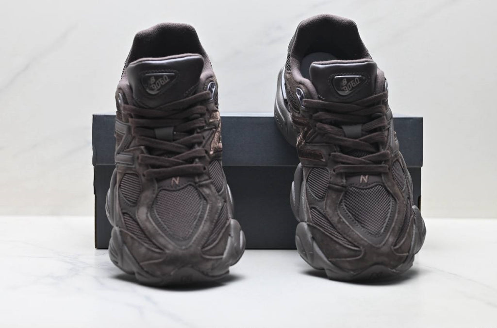 Обувки NB 9060 Brown