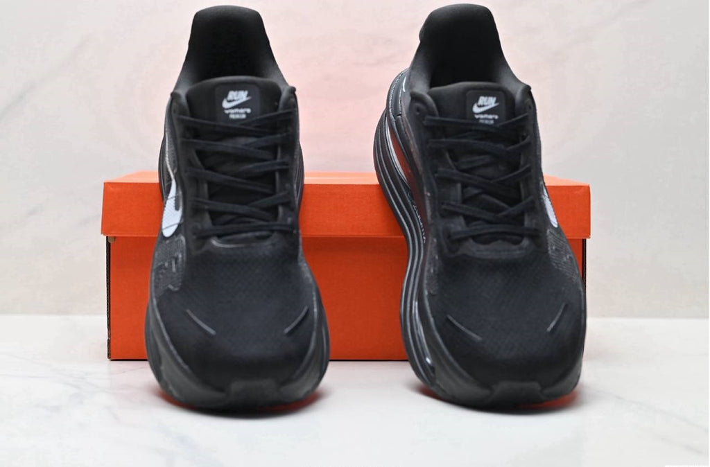 Обувки Vomero Premium SP Black