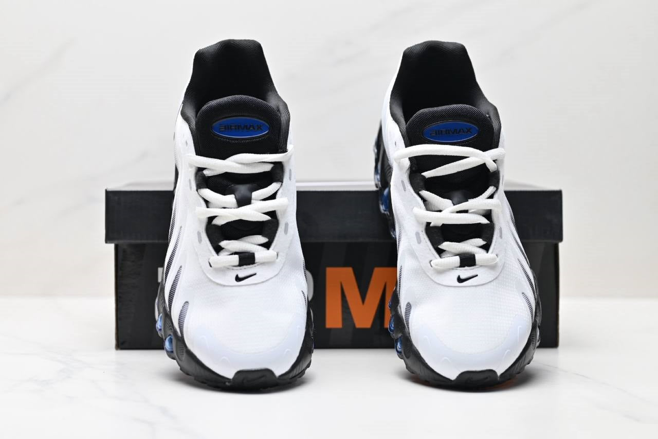 Обувки Air Max DN8 White Black B