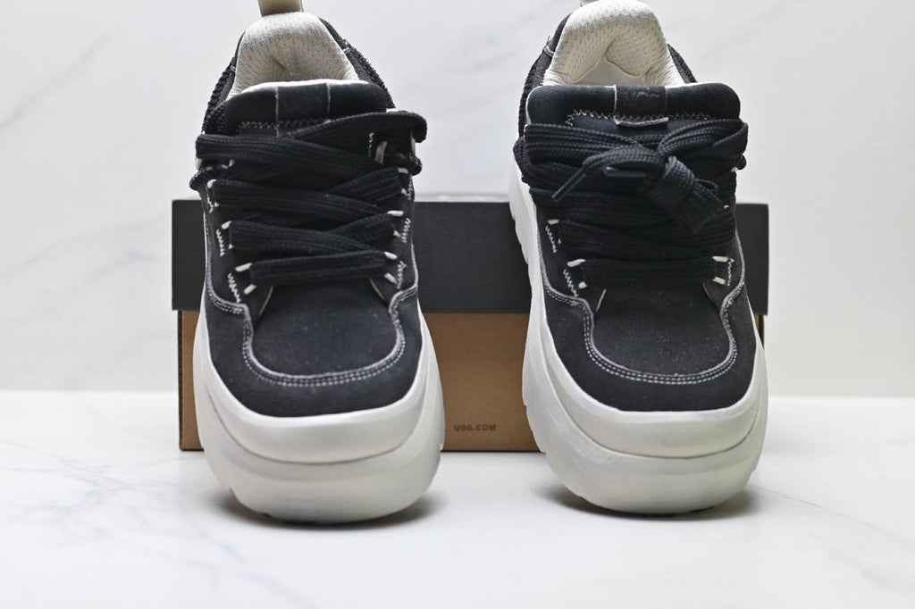 Обувки UGG Heritage Utility
