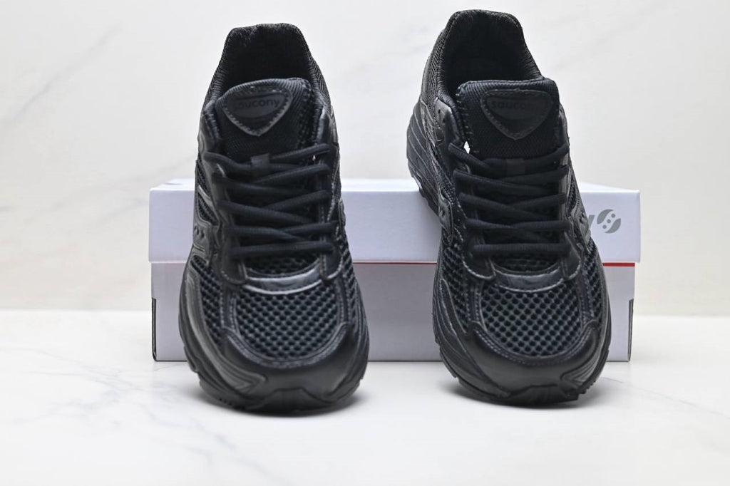 Обувки Saucony Progrid Omni 9 Armor Black