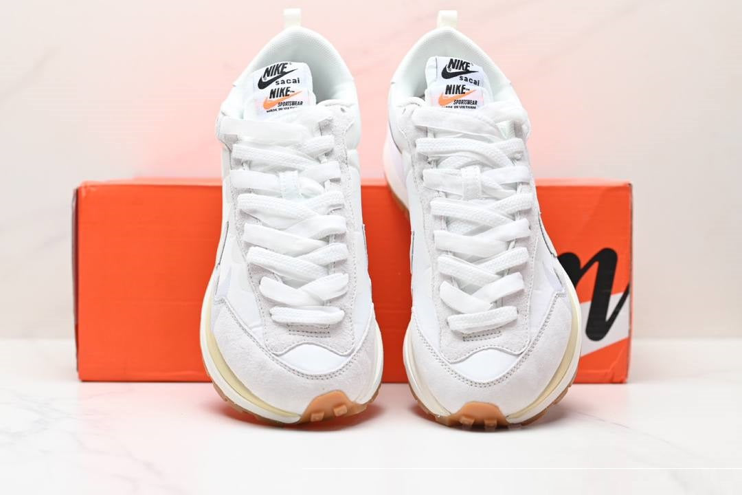 Обувки Sacai VaporWaffle Sail Gum