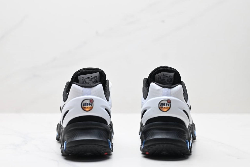 Обувки Air Max DN8 White Black B