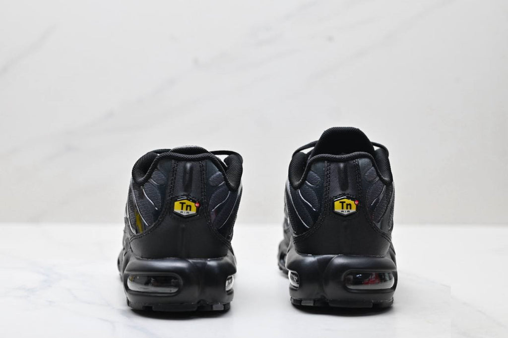 Обувки Paris Saint-Germain Air Max Plus Premium