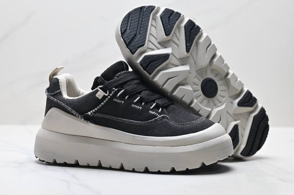 Обувки UGG Heritage Utility