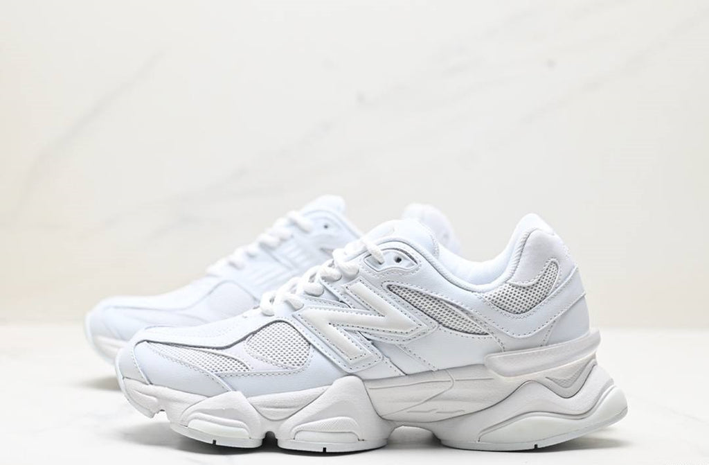 Обувки NB 9060 Triple White