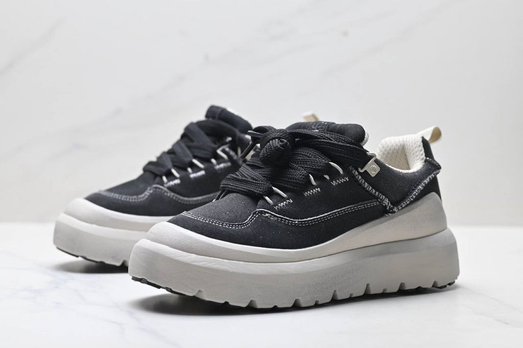Обувки UGG Heritage Utility