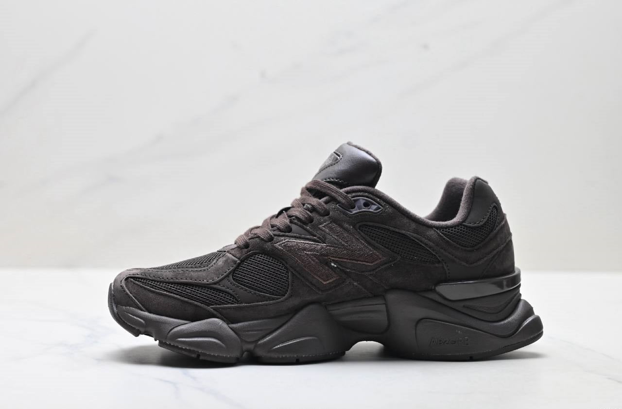 Обувки NB 9060 Brown