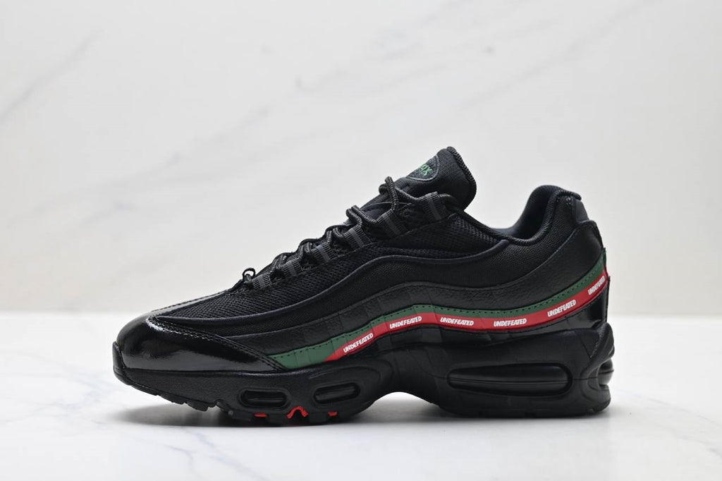 Обувки Air Max 95 SP Undefeated Black
