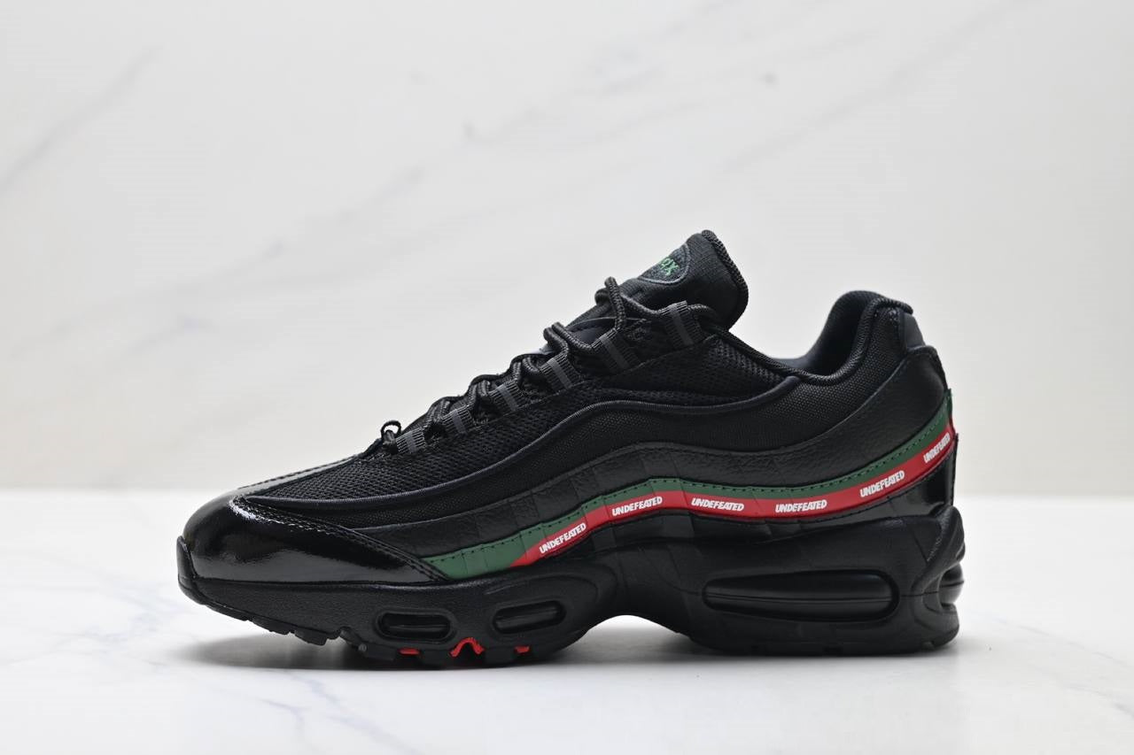 Обувки Air Max 95 SP Undefeated Black