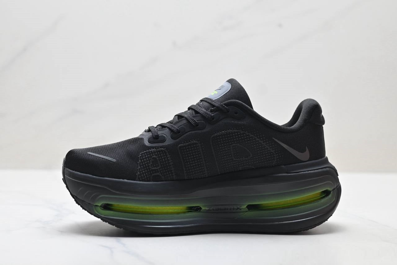 Обувки Vomero Premium Black Volt