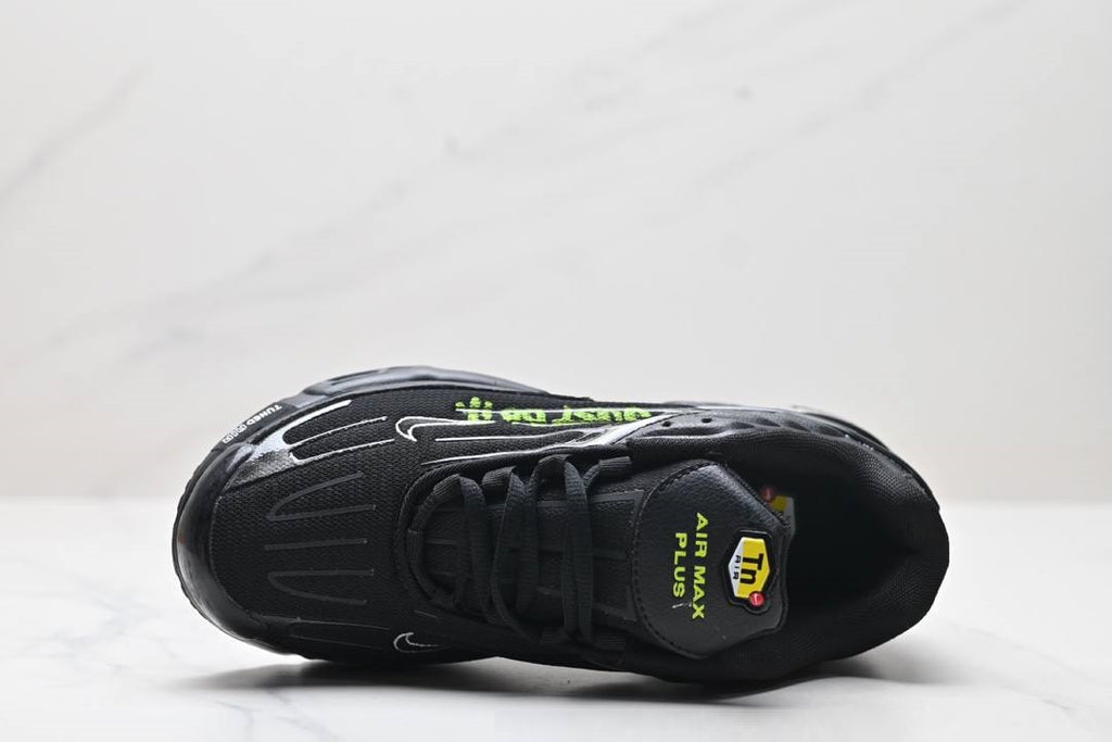 Обувки TN Air Max Plus 3 Just Do It Black