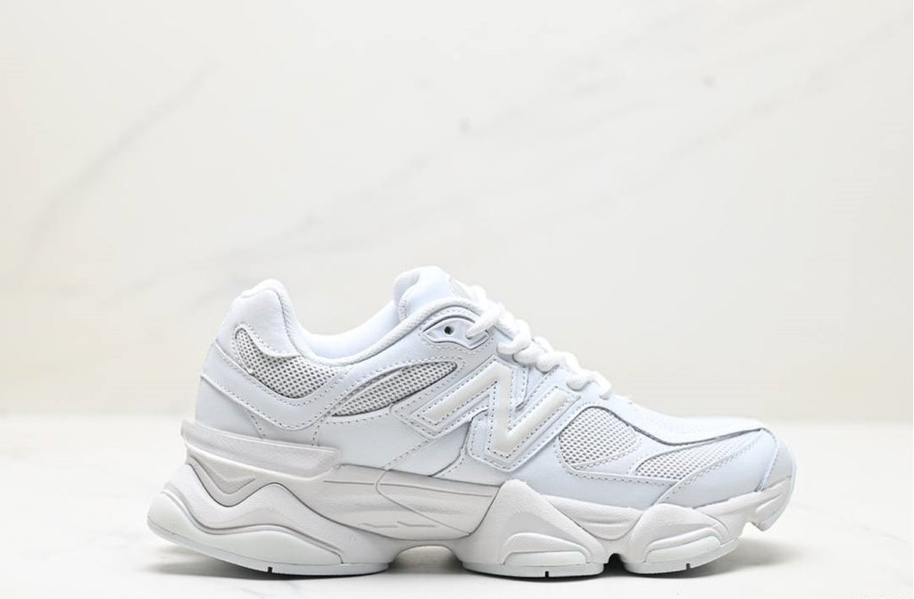 Обувки NB 9060 Triple White